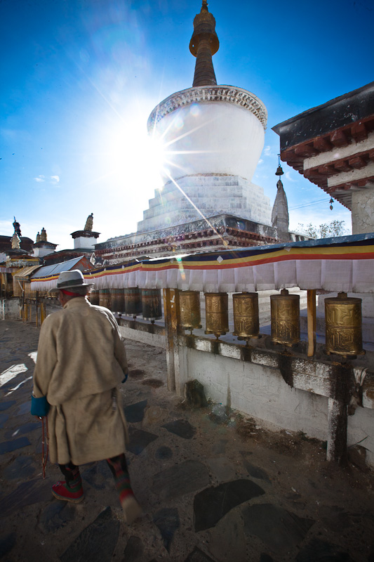 shigatse.04.19-07.10.05